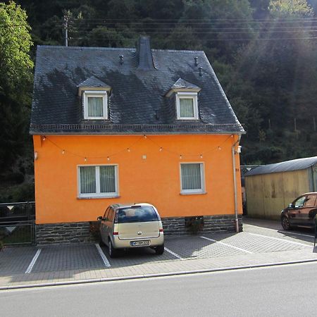 Gaestehaus Stroeter Hotel Bacharach Exterior photo